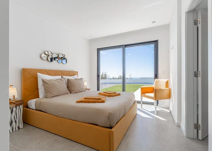 Locki With Jacuzzi And Private Pool