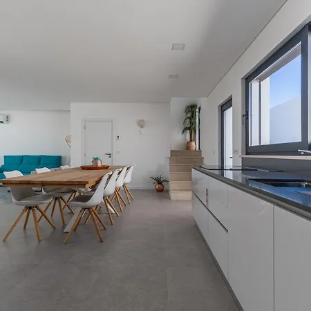 Locki With Jacuzzi, Private Pool And Sea View Lourinhã