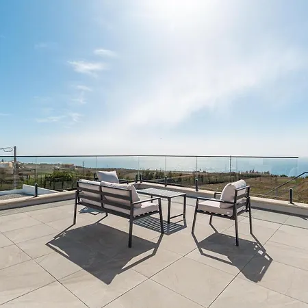 Locki With Jacuzzi, Private Pool And Sea View Vila *