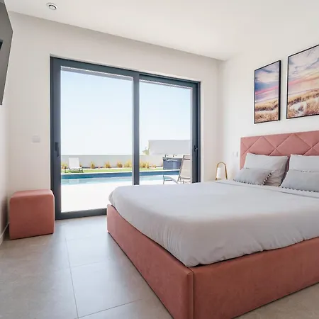Locki With Jacuzzi, Private Pool And Sea View * Lourinhã