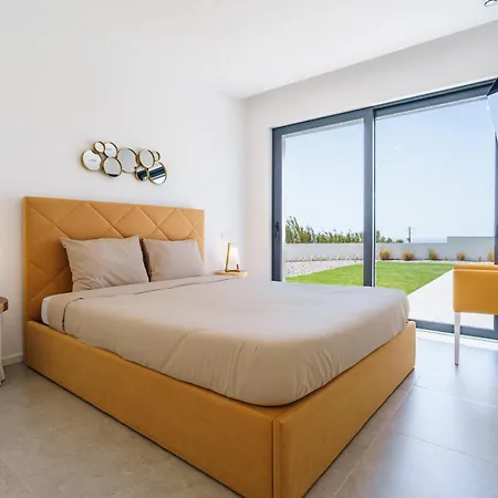 Locki With Jacuzzi, Private Pool And Sea View Villa *