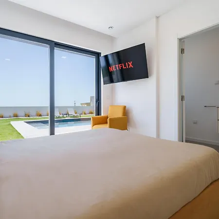 Locki With Jacuzzi, Private Pool And Sea View Lourinhã