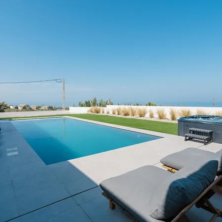 Villa Locki With Jacuzzi, Private Pool And Sea View